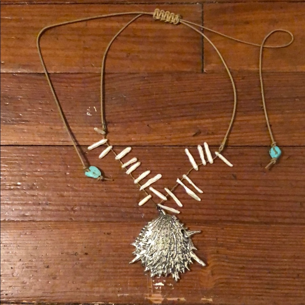 Luck brand sea shell necklace